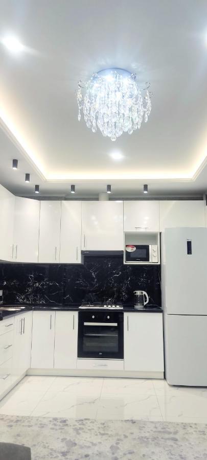 Malinki Apartment Odessa Ngoại thất bức ảnh